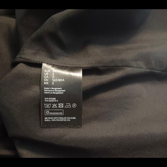 H&M Women's Black Short Coat Sz US 2/ CAN 2 - Picture 7 of 10